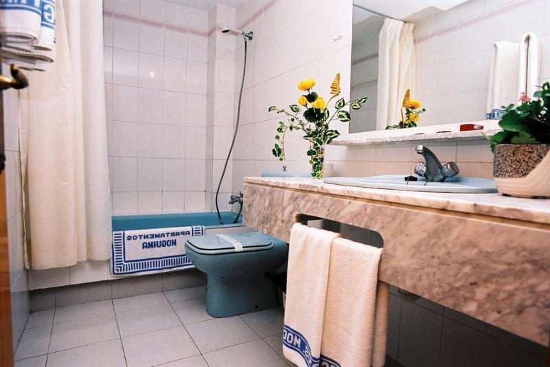 Apartamentos Moguima โรเกตัสเดมาร์ ภายนอก รูปภาพ